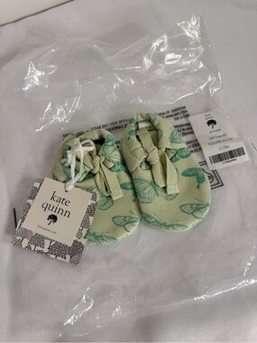 kate quinn Baby Butterfly Print Soft Booties - Light Green 12-18 mo